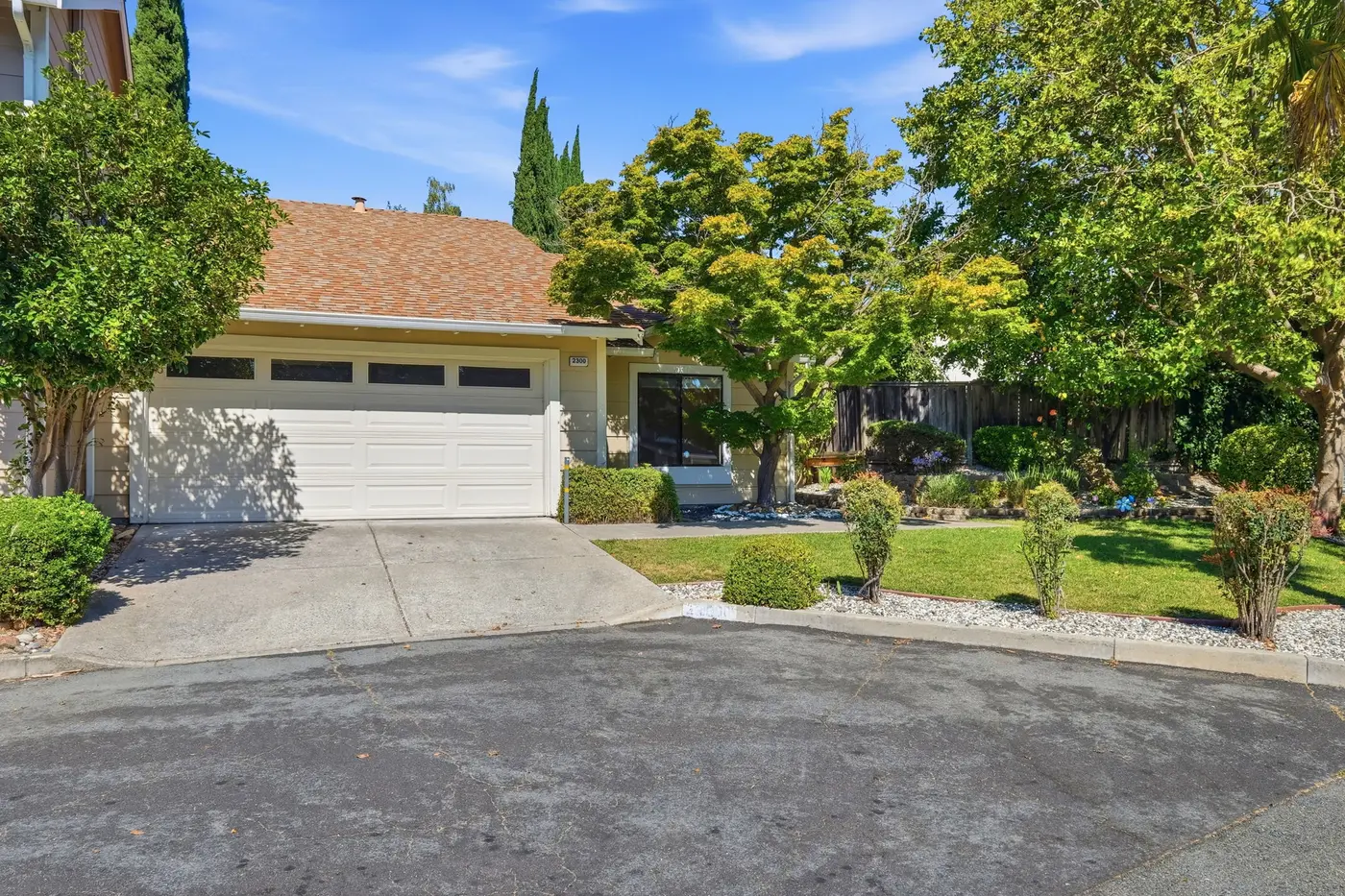 Exterior of 2300 Lake Park Ct in Martinez, California